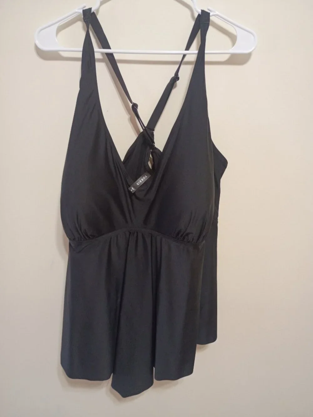 Torrid tankini black bathing suit top Size 4